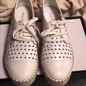 NEW-  LEATHER Nine West Women’s Size 8 Flats